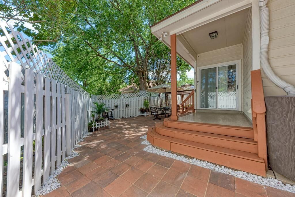 Photo of Patio Balcony in Lakeway