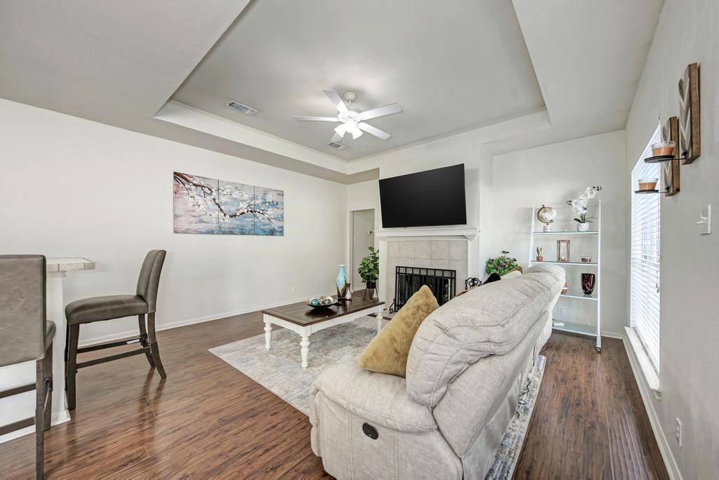 Photo of Livingroom in Lakeway