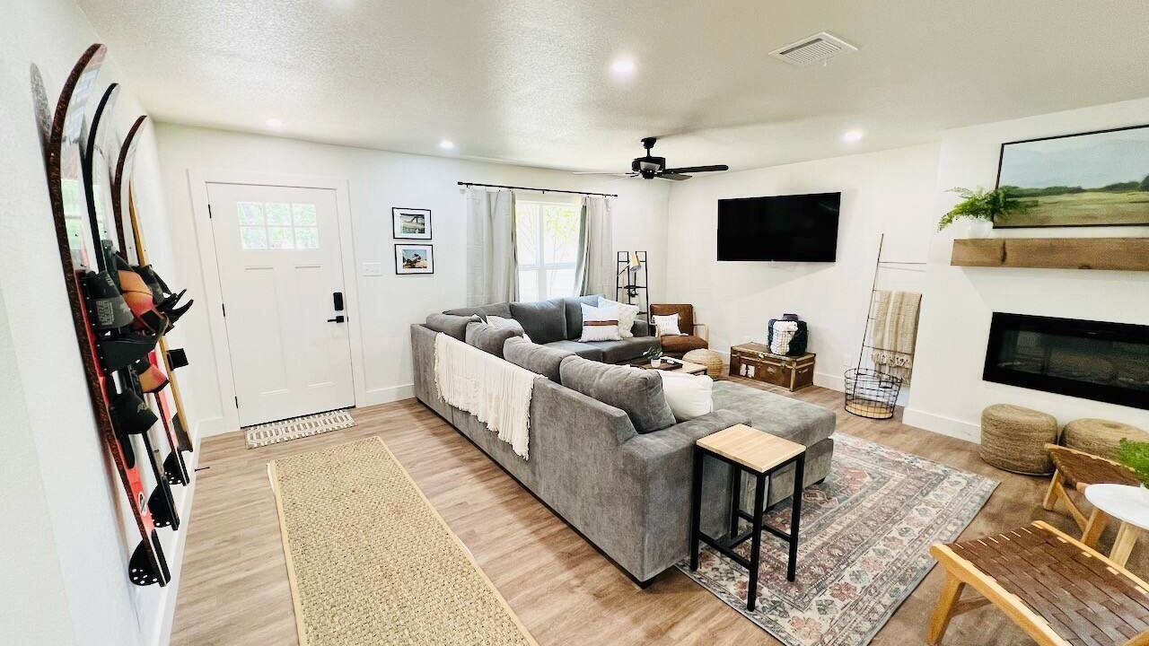 Photo of Livingroom in Chico