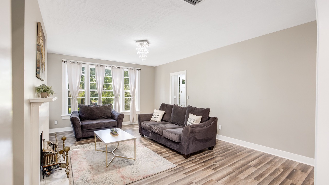 Photo of Livingroom in Greater Belhaven