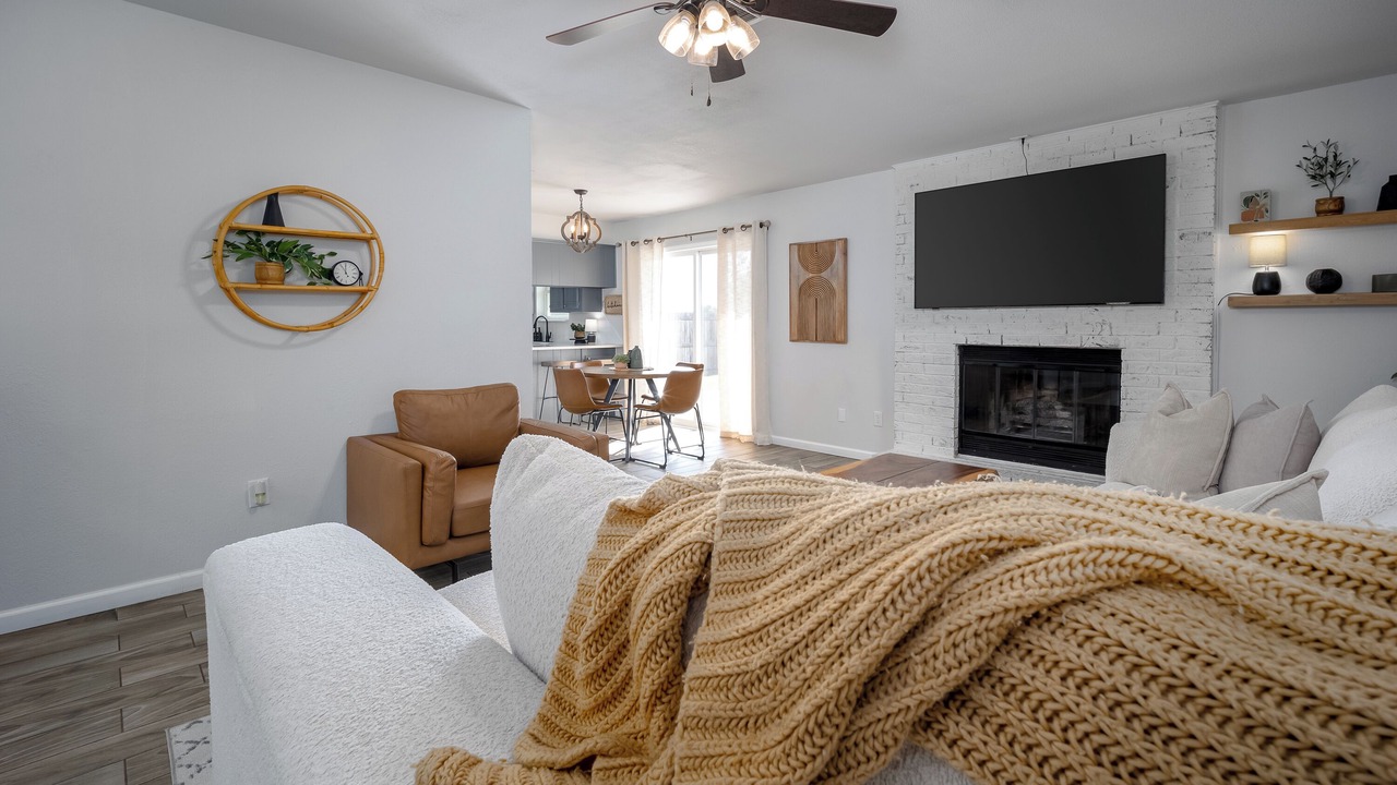 Photo of Livingroom in Moore