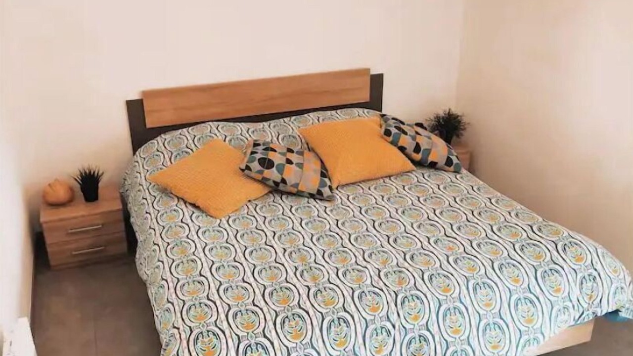 Photo of Bedroom in Contes