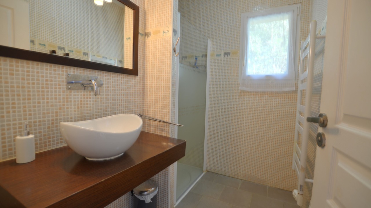 Photo of Bathroom in Jard-sur-Mer