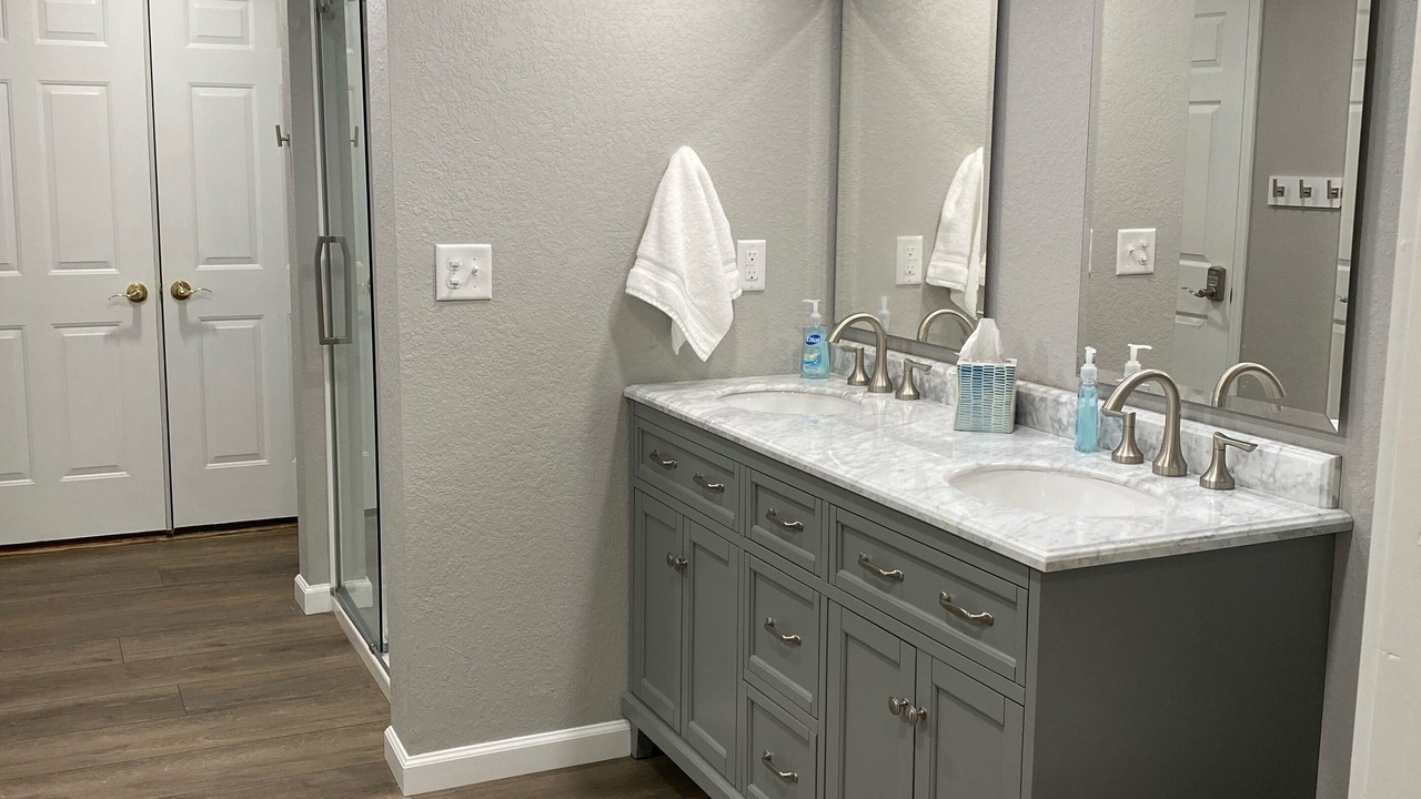 Photo of Bathroom in Sunrise Beach