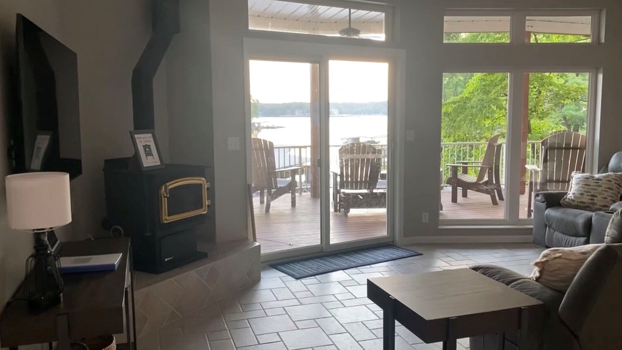 Photo of Bedroom in Sunrise Beach