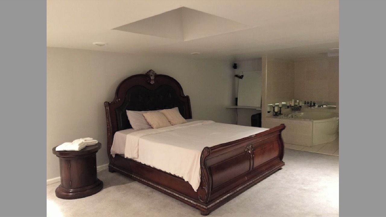 Photo of Bedroom in Mill Basin