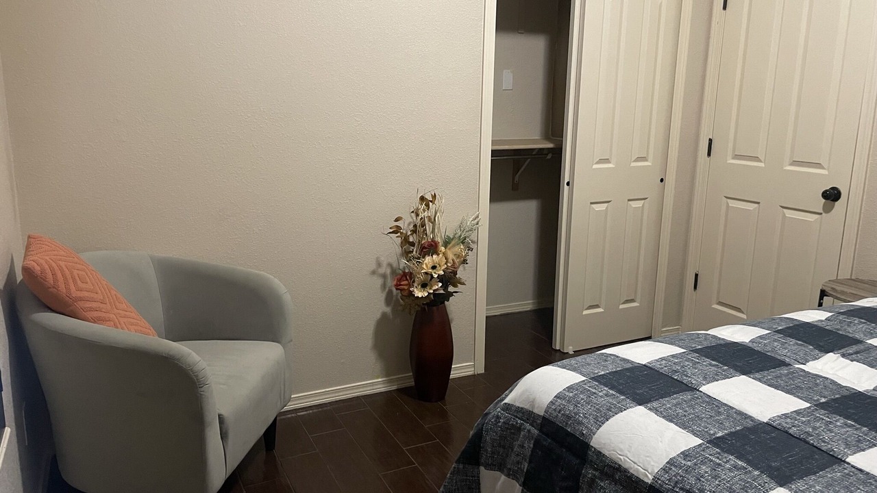 Photo of Bedroom in Biggs Field