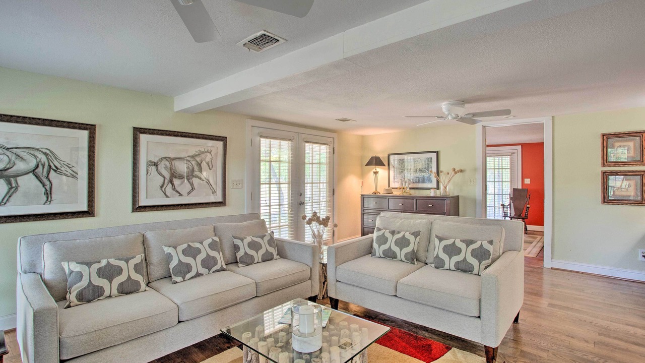 Photo of Livingroom in Pottsboro