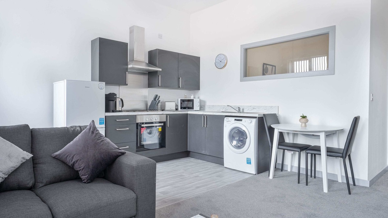 Photo of Livingroom in Brierley Hill