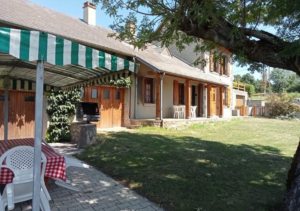 Photo of Outdoor in Charbonnieres-les-Vieilles