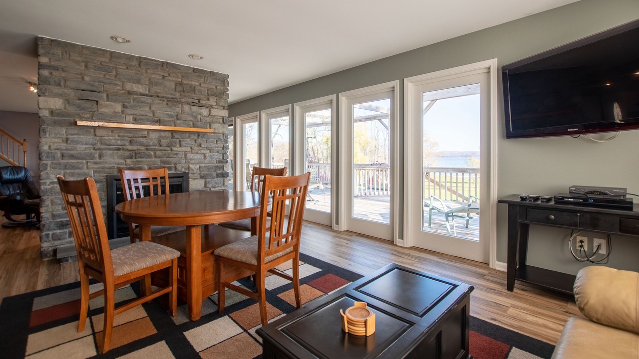 Photo of Livingroom in Seneca Falls