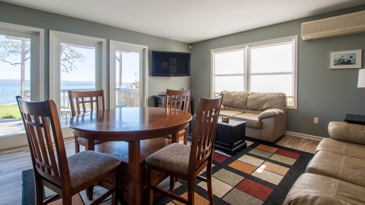 Photo of Livingroom in Seneca Falls