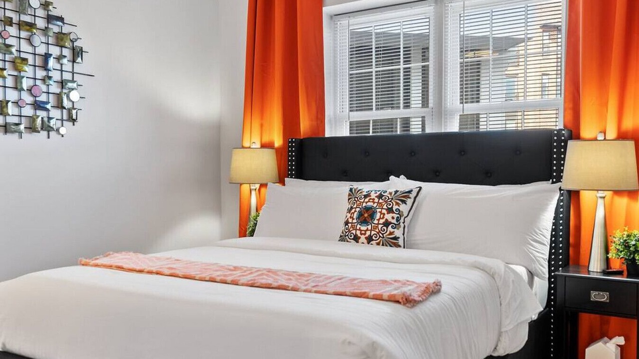 Photo of Bedroom in Southwest Center City