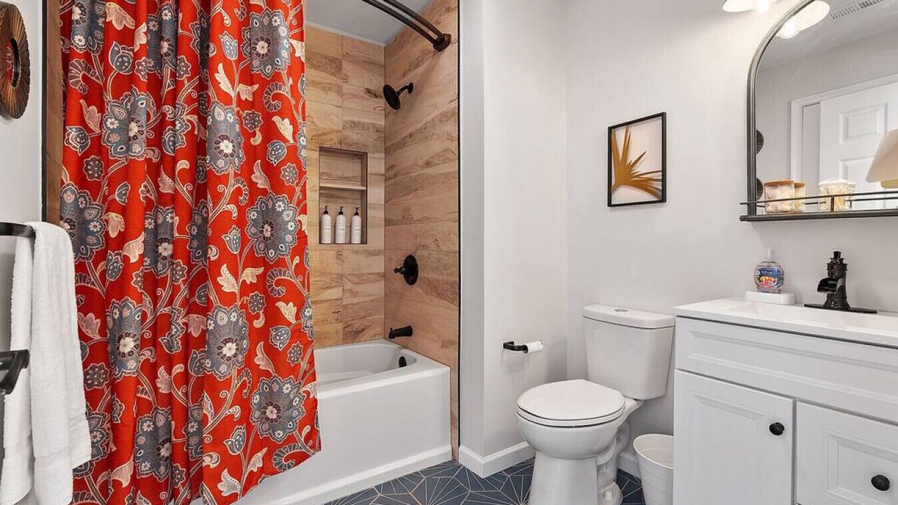 Photo of Bathroom in Southwest Center City