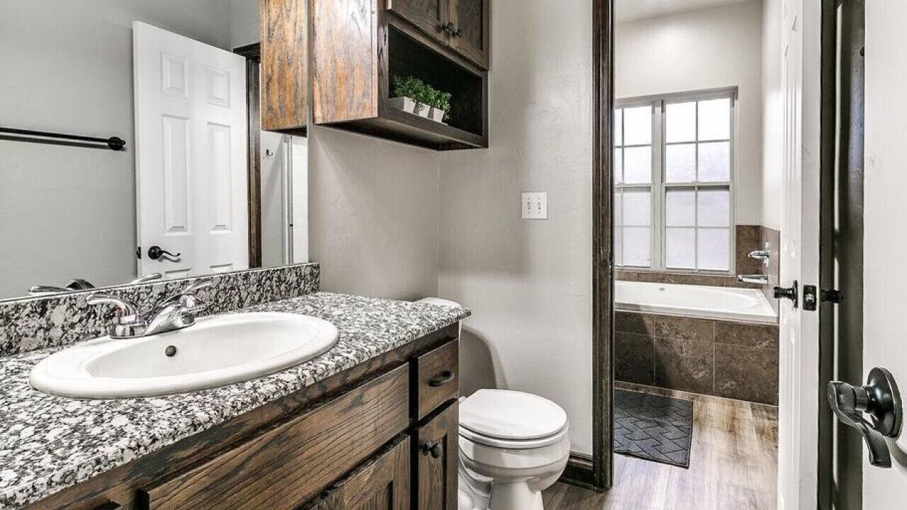 Photo of Bathroom in Central Oklahoma City