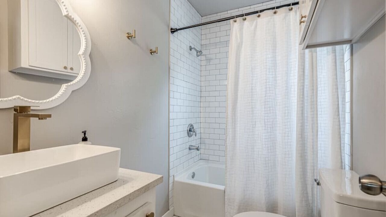 Photo of Bathroom in Central Oklahoma City