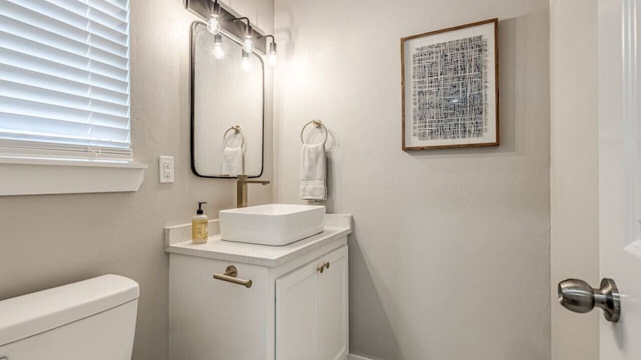 Photo of Bathroom in Central Oklahoma City