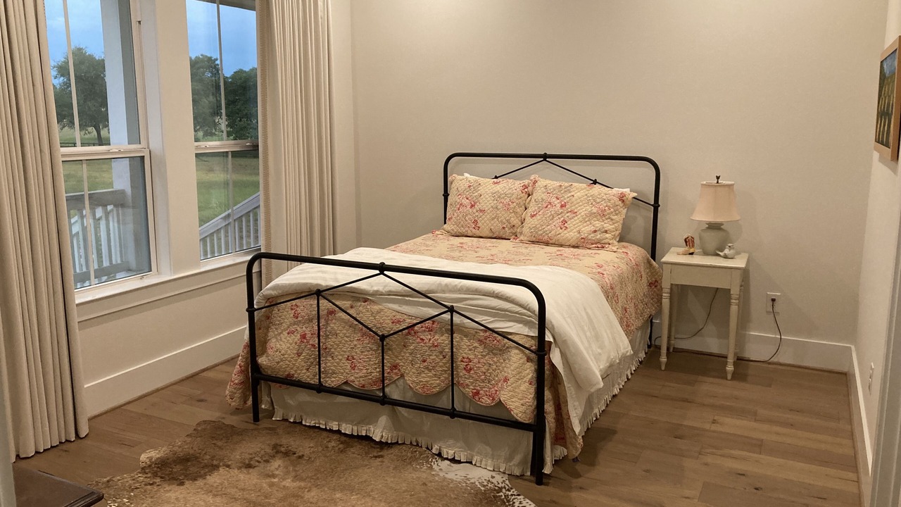Photo of Bedroom in Round Top