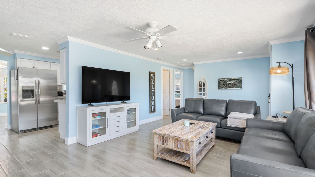 Photo of Livingroom in Charlotte Park