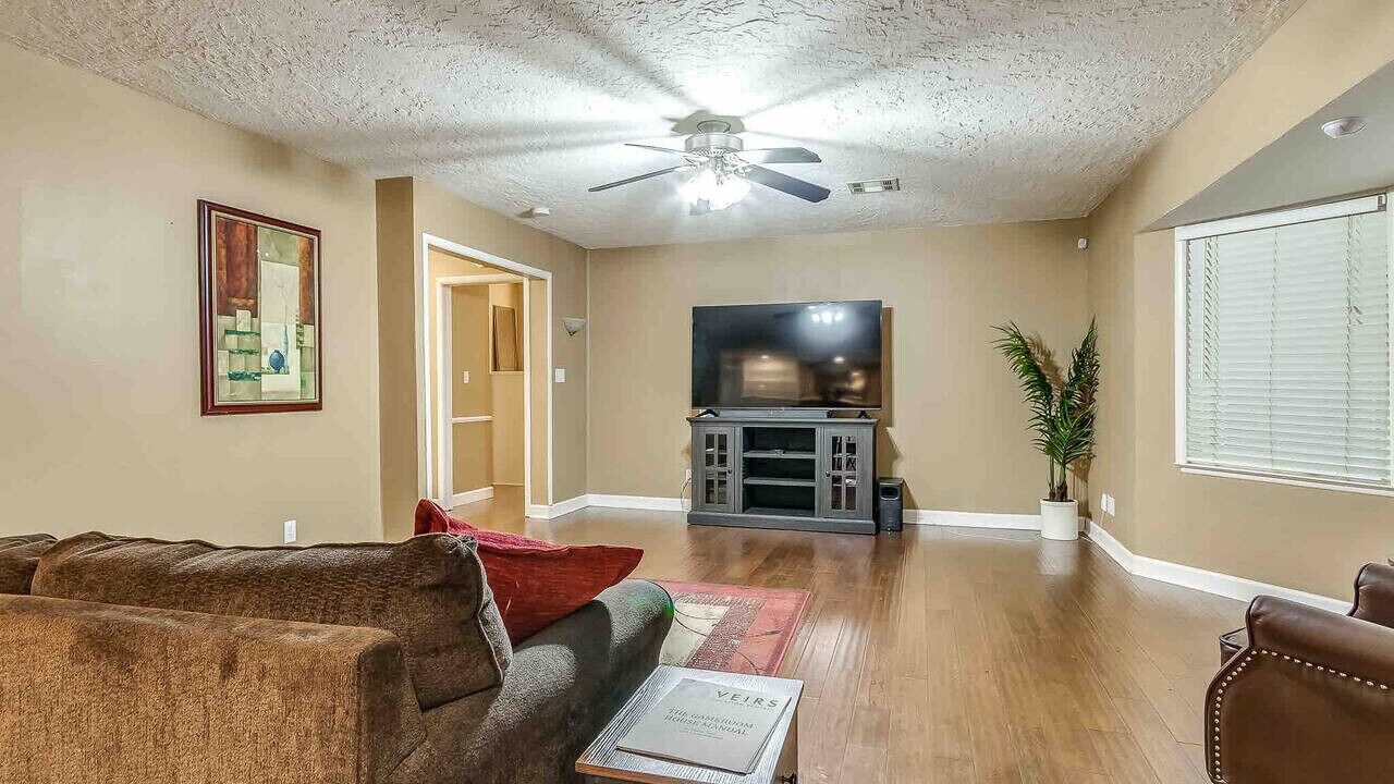 Photo of Livingroom in Norman