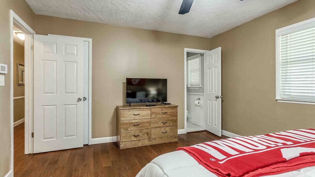 Photo of Bedroom in Norman