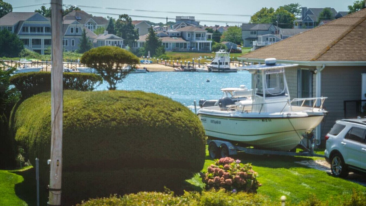 Photo of Others in Hyannis