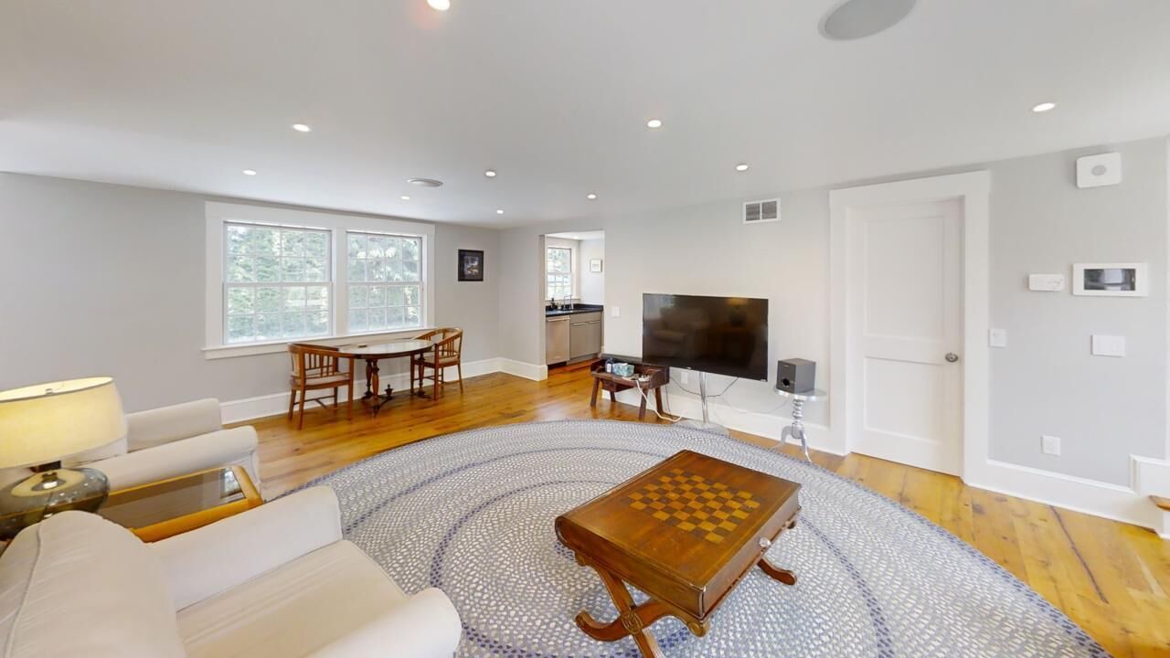 Photo of Others in East Dennis