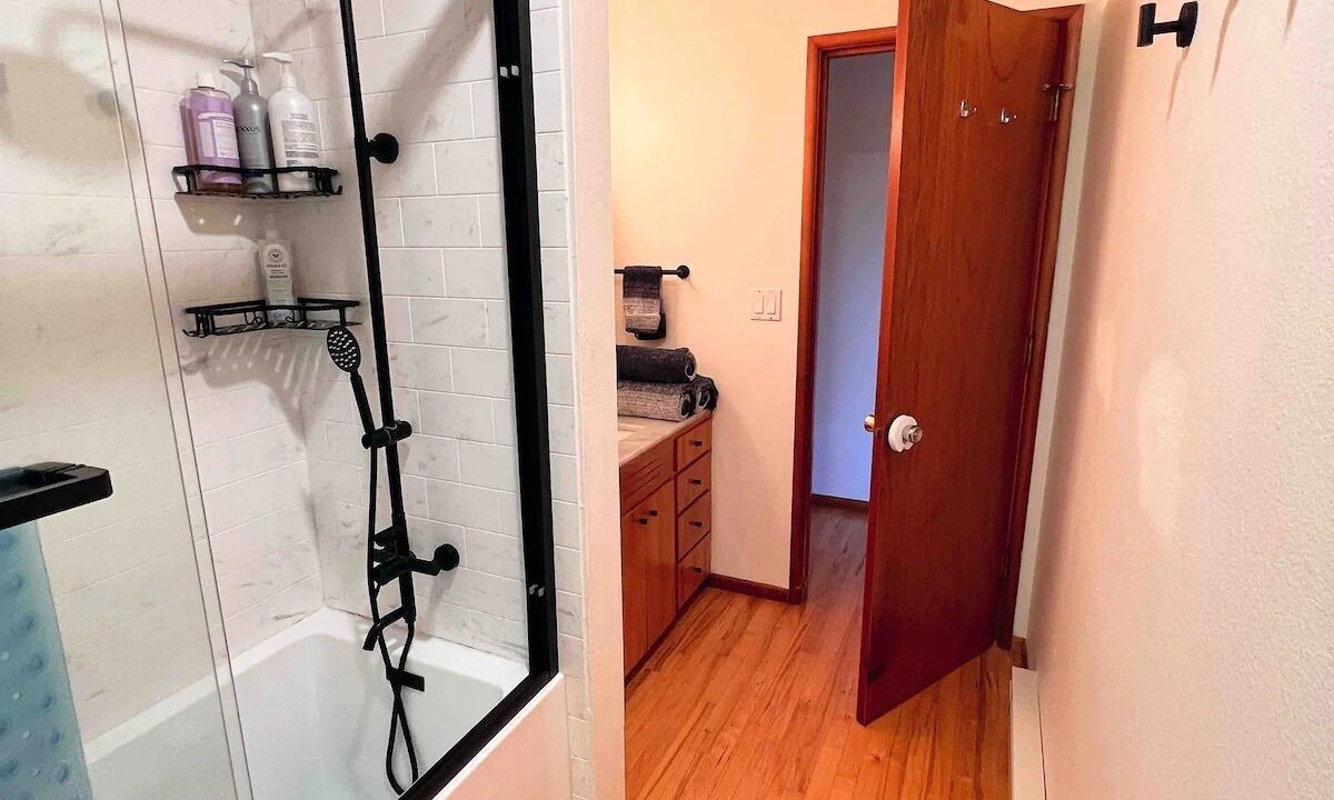 Photo of Bathroom in Yachats
