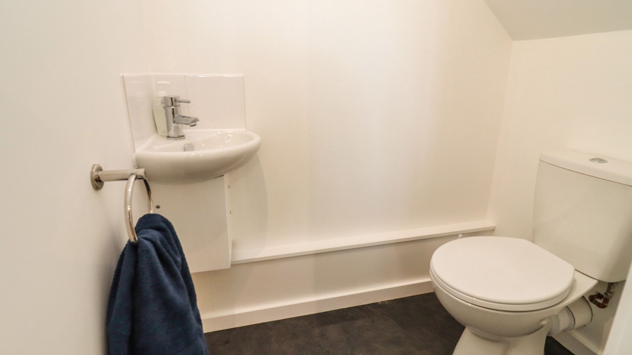 Photo of Bathroom in South Leigh