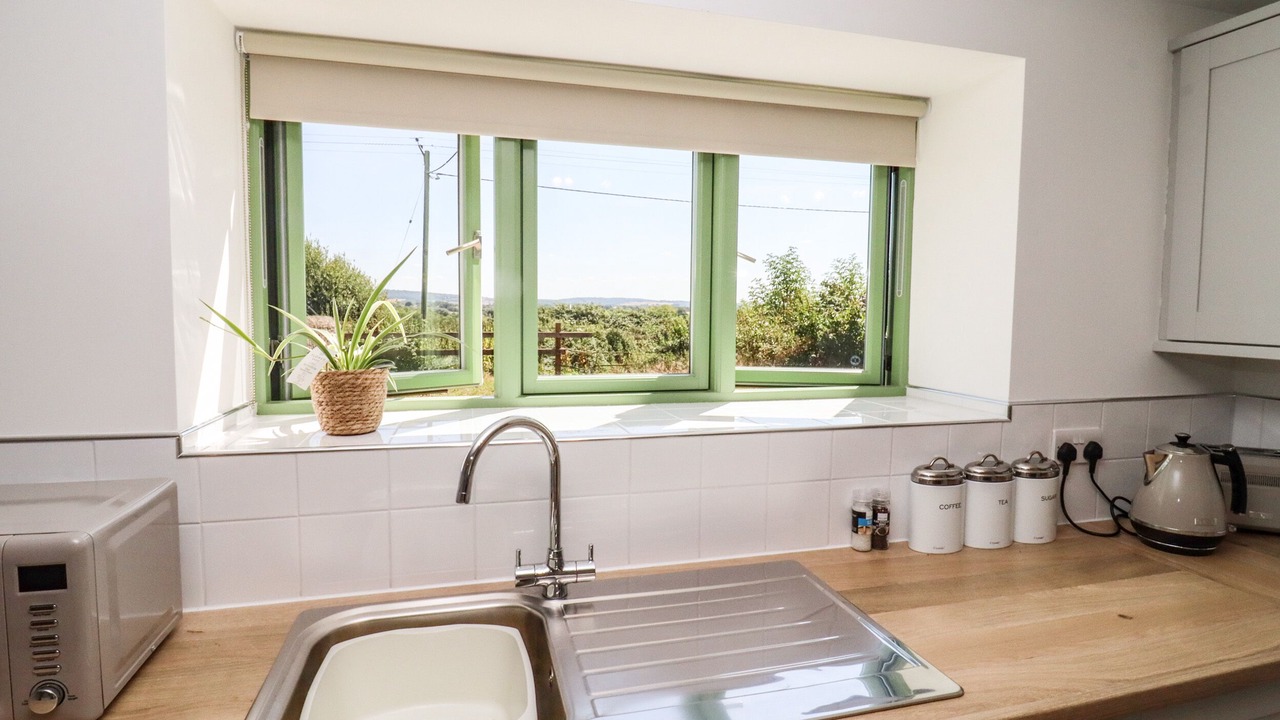 Photo of Kitchen in South Leigh