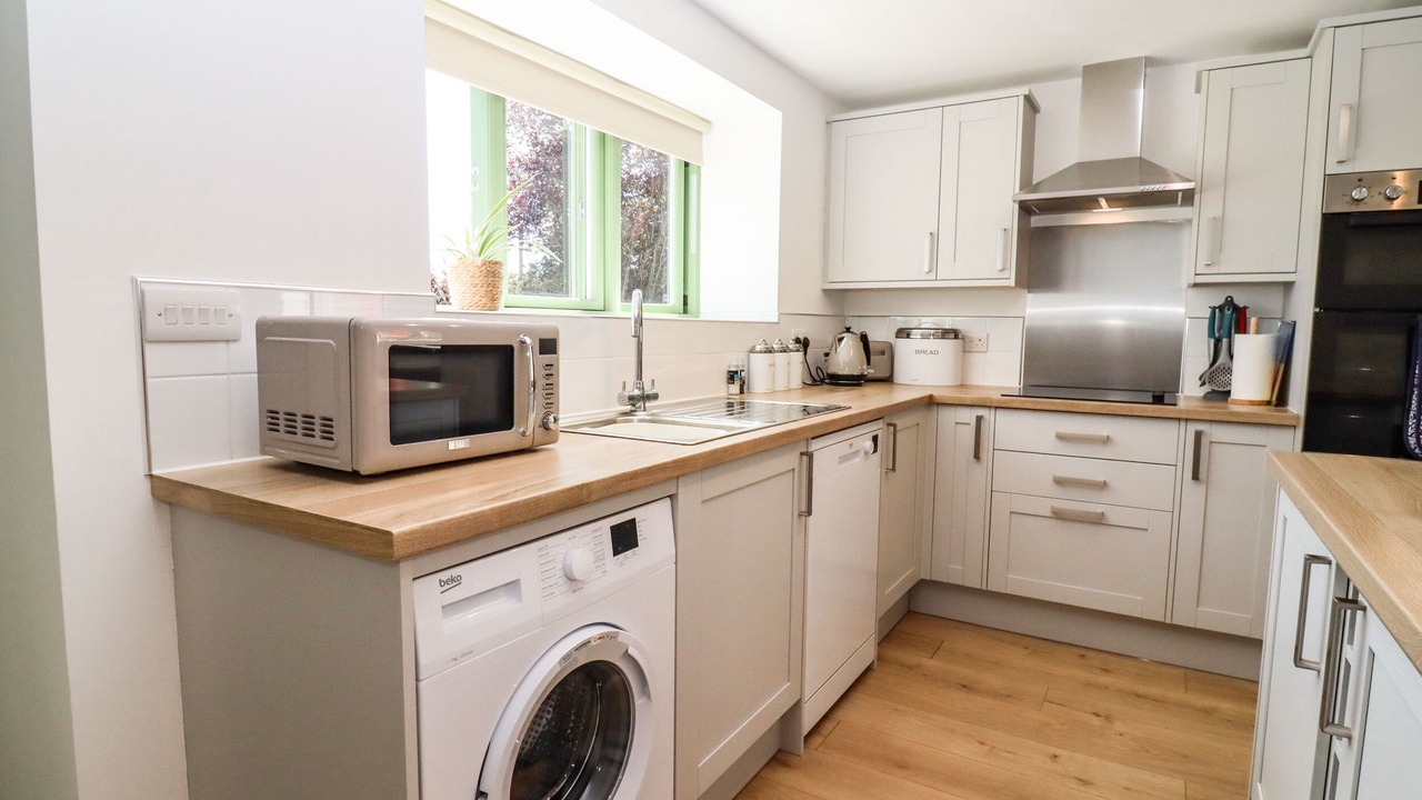 Photo of Kitchen in South Leigh