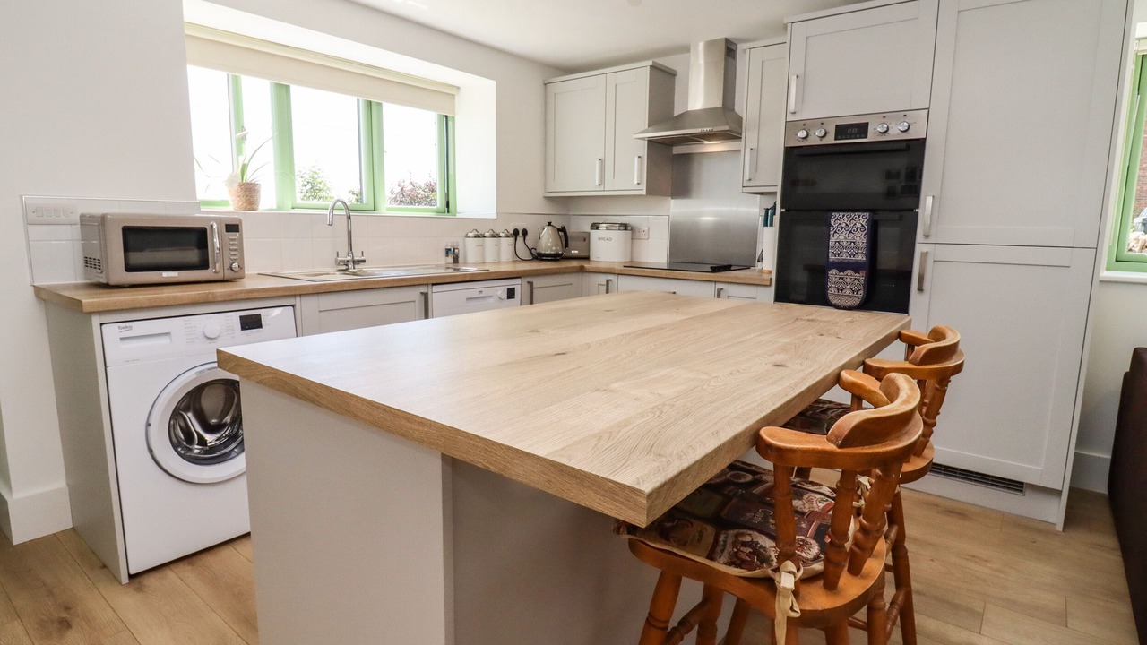 Photo of Kitchen in South Leigh