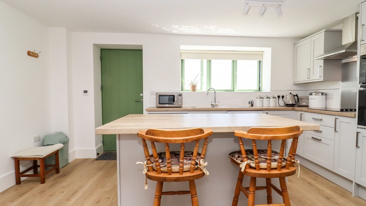 Photo of Kitchen in South Leigh