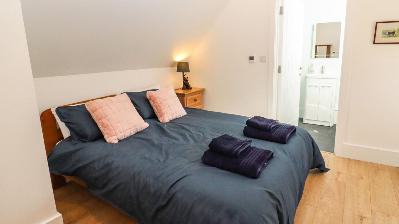 Photo of Bedroom in South Leigh