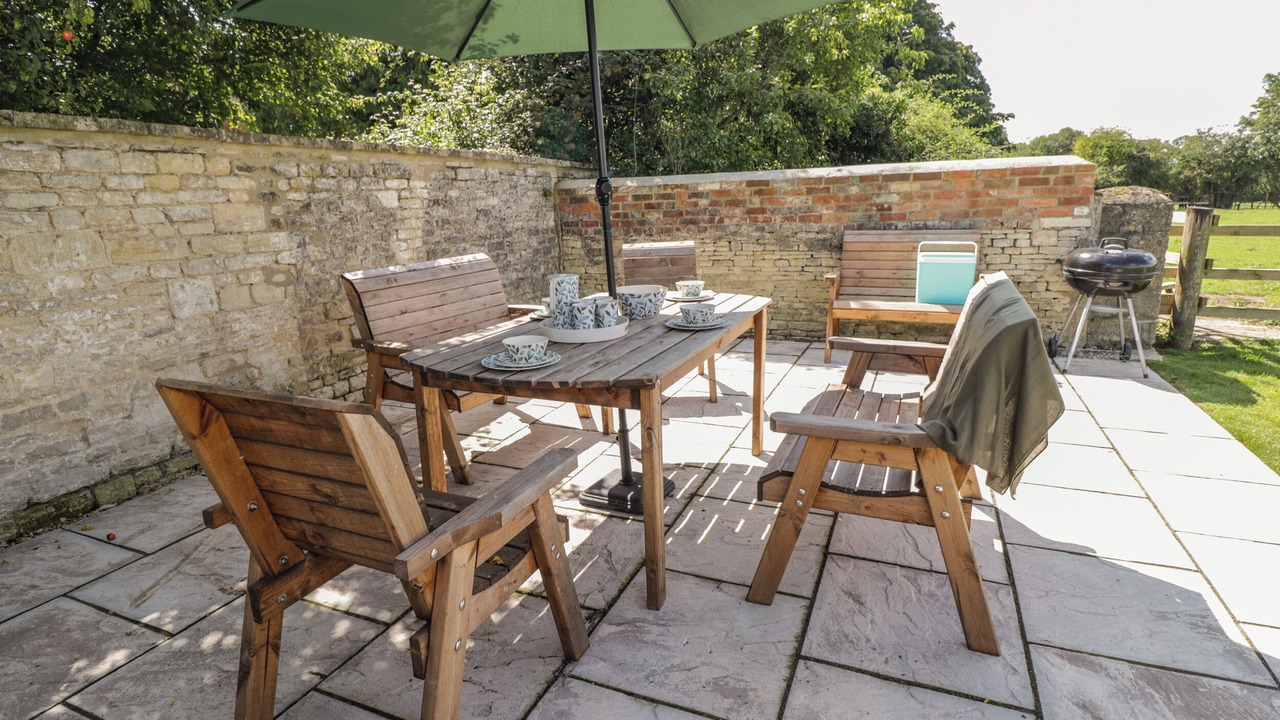 Photo of Outdoor in South Leigh