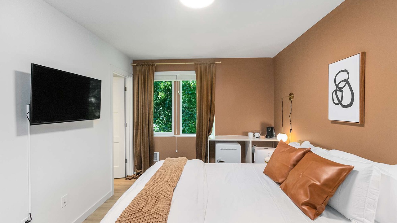 Photo of Bedroom in Minor