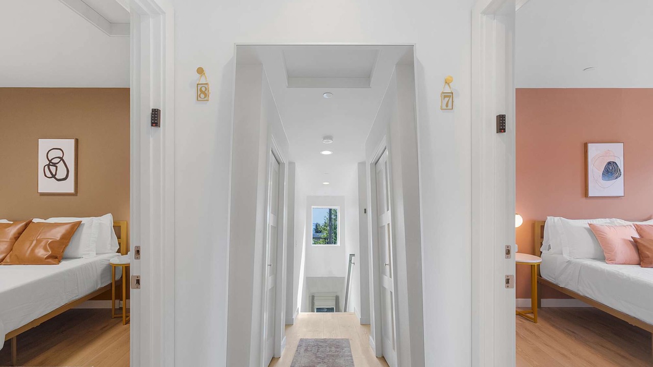 Photo of Bedroom in Minor