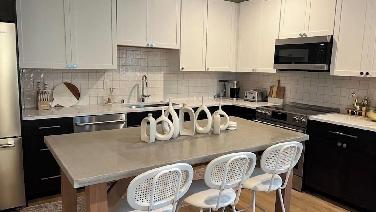 Photo of Others in Minor