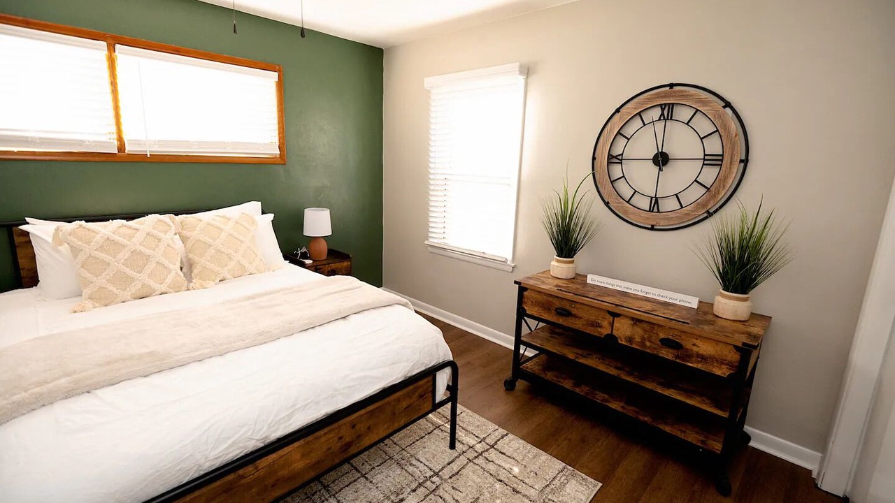 Photo of Bedroom in Jefferson City