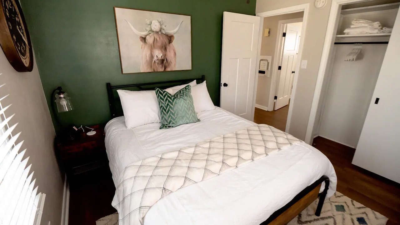 Photo of Bedroom in Jefferson City