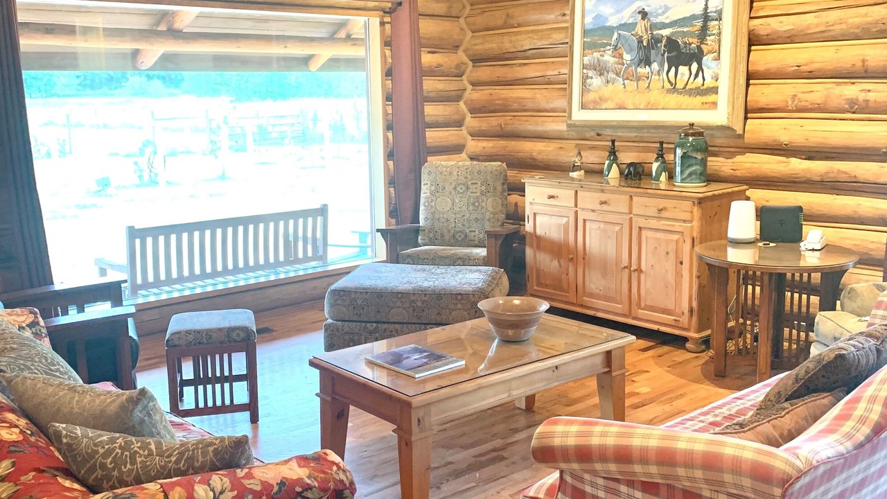 Photo of Livingroom in Curtis