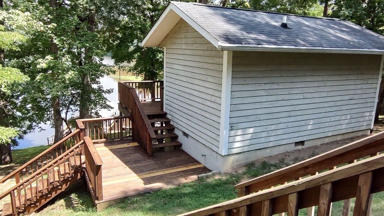 Photo of Outdoor in Leasburg