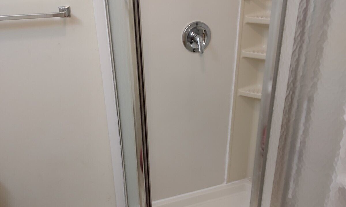 Photo of Bathroom in Leasburg