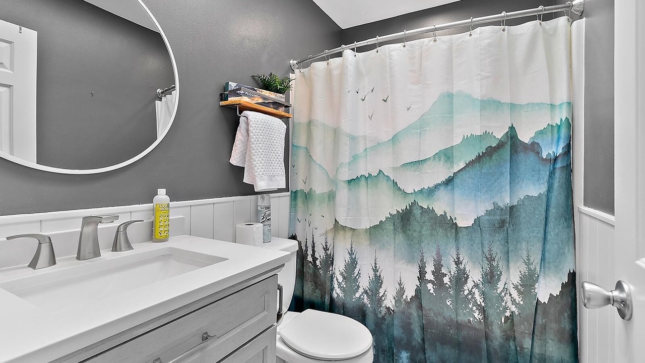 Photo of Bathroom in Black Diamond