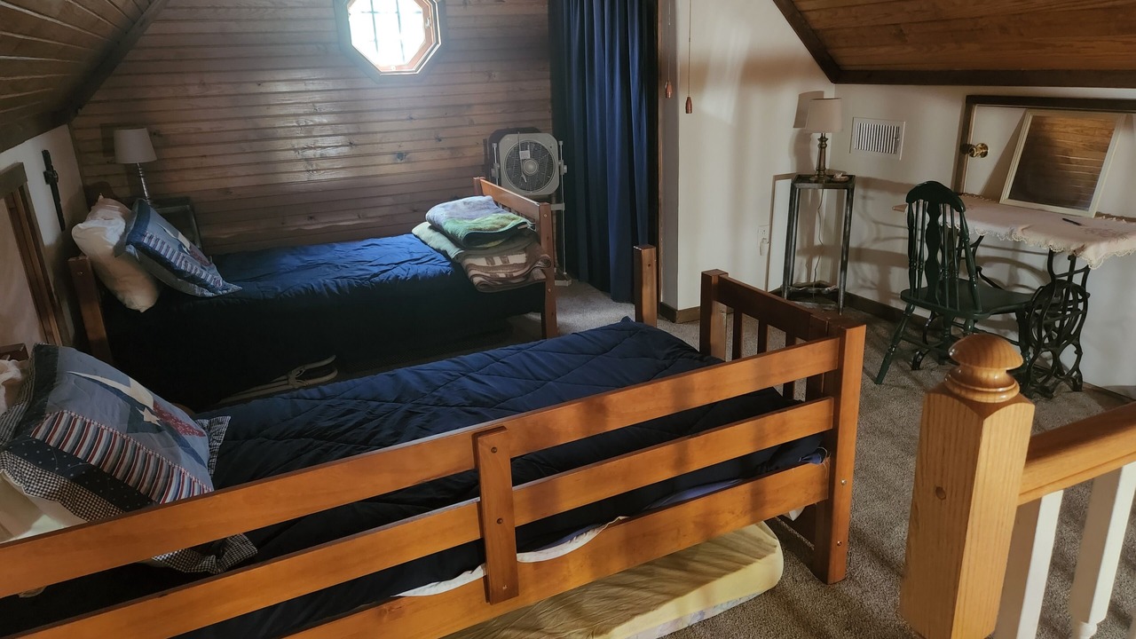 Photo of Bedroom in Broaddus
