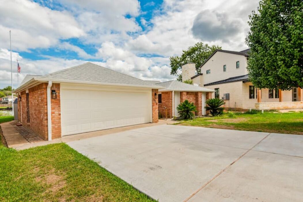 Photo of Outdoor in Willis