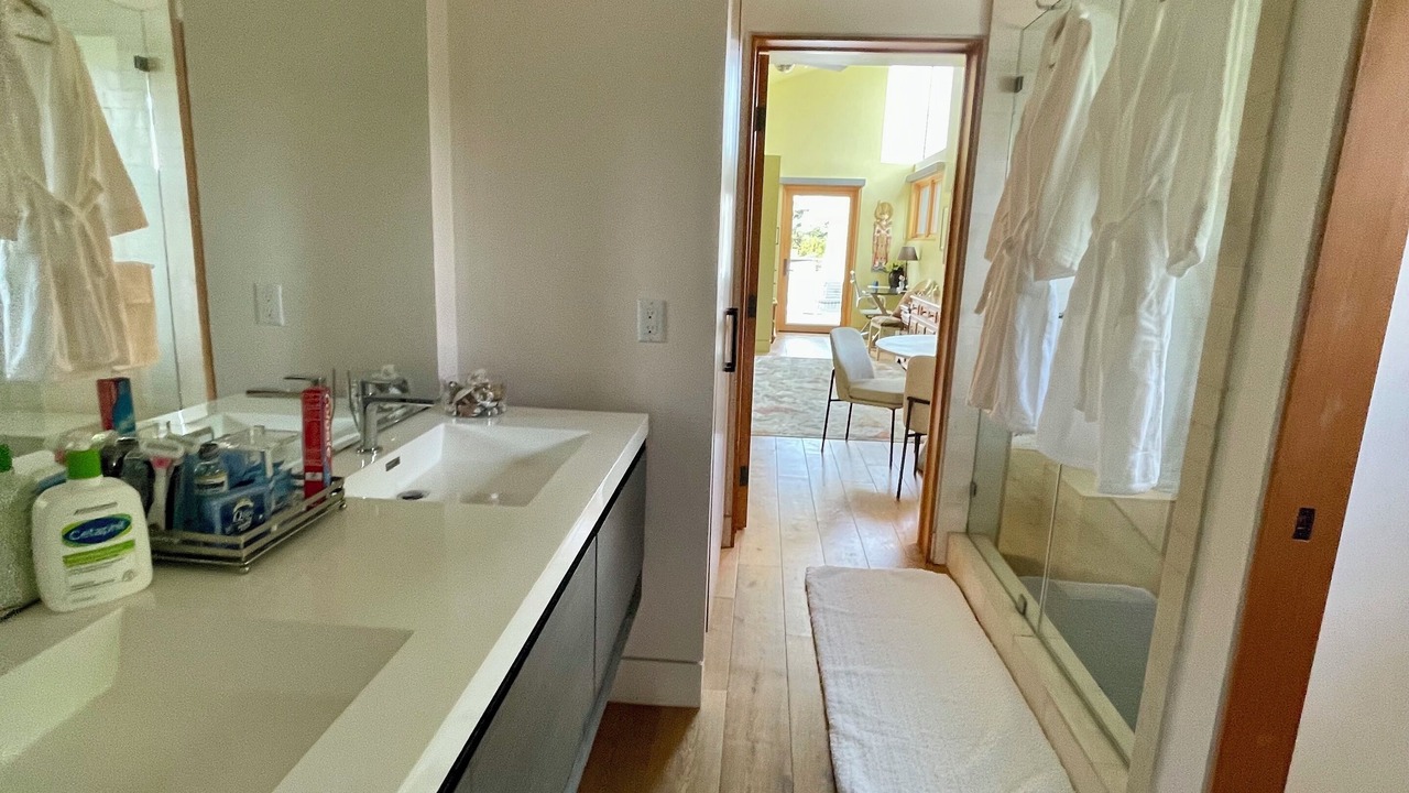 Photo of Bathroom in Del Rey