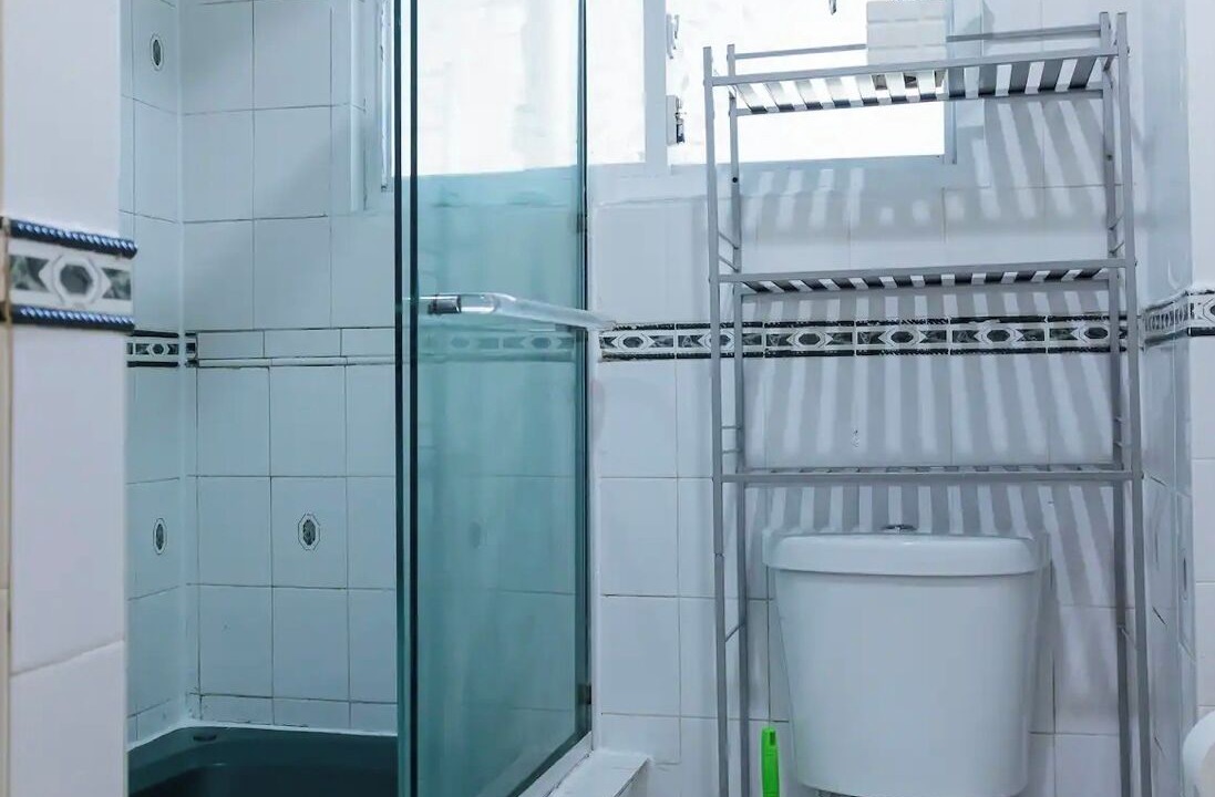 Photo of Bathroom in Lincoln Park