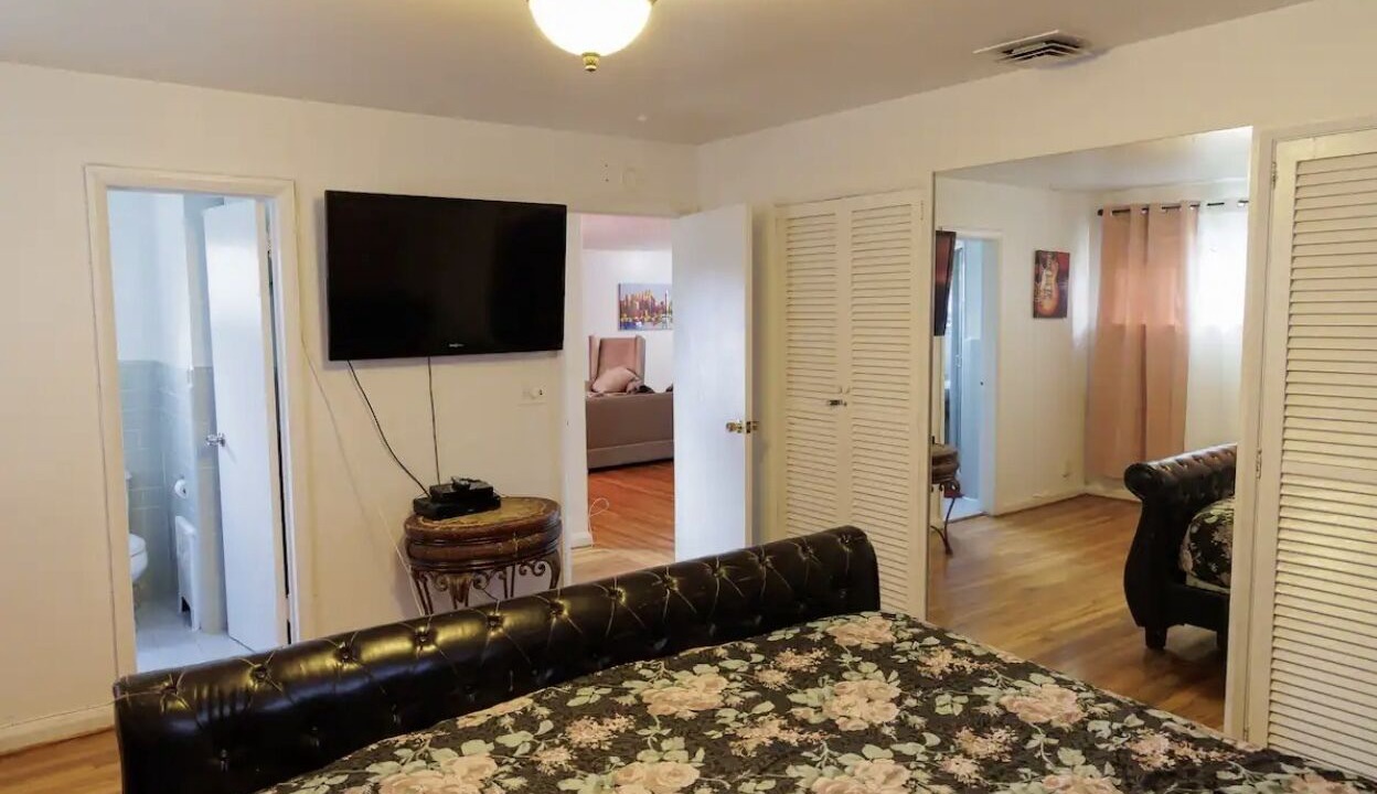 Photo of Bedroom in Lincoln Park