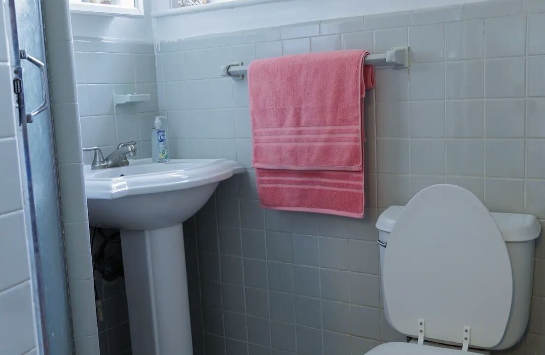 Photo of Bathroom in Lincoln Park